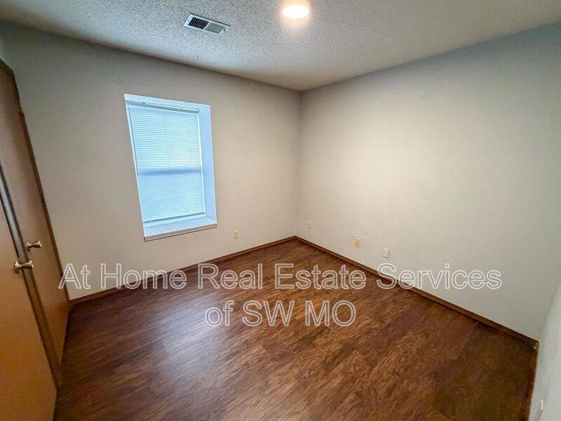 Apartment for rent at 1947 S Ingram Mill Rd #C6, Springfield, MO 65804