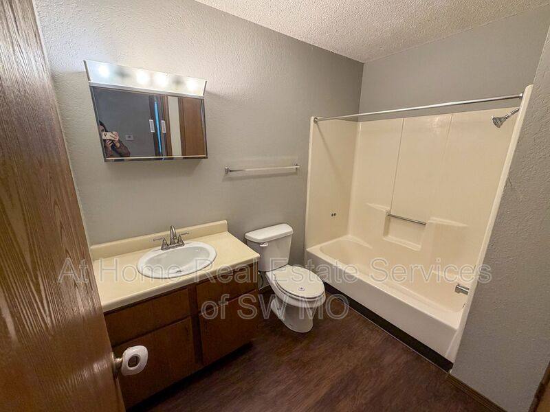 Apartment for rent at 1947 S Ingram Mill Rd #C6, Springfield, MO 65804