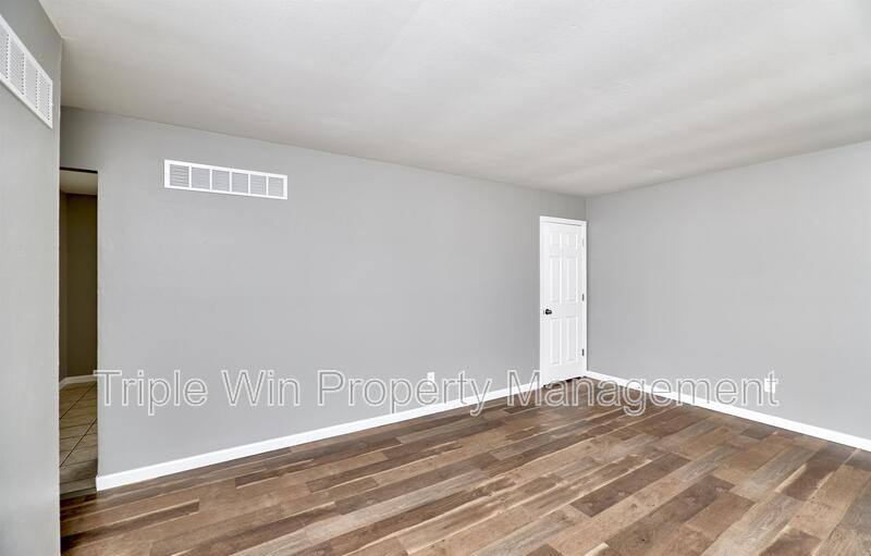 House for rent at 3049 Orton St, Saint Charles, MO 63301