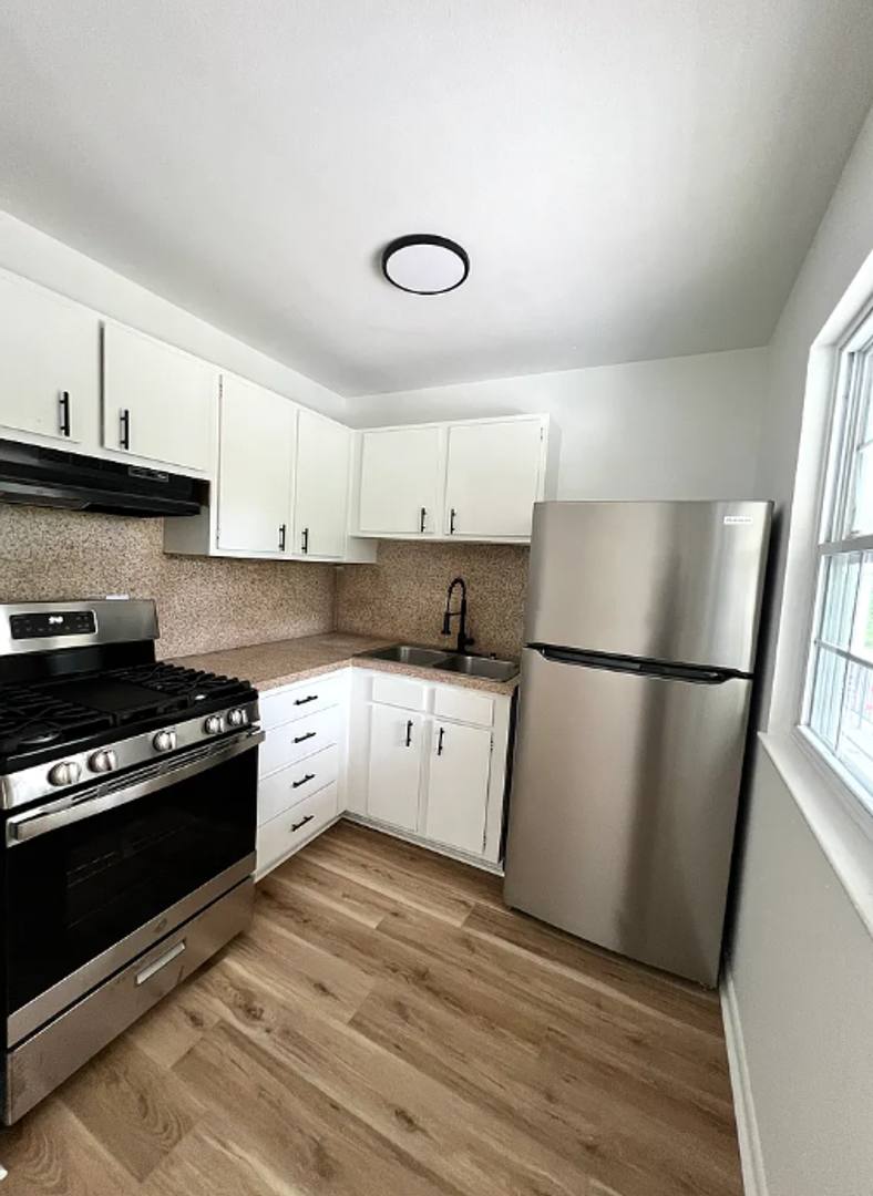Apartment for rent at 24 Oakwood Rd, Little Rock, AR 72202