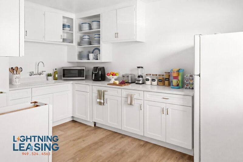 Apartment for rent at 12805 Vanowen St #1, North Hollywood, CA 91605