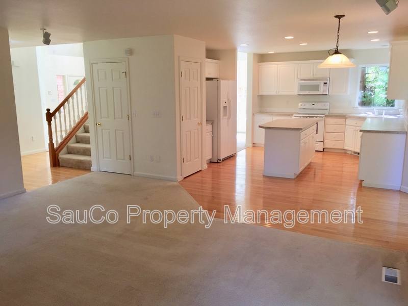 House for rent at 1861 SE 47th Ave, Hillsboro, OR 97123