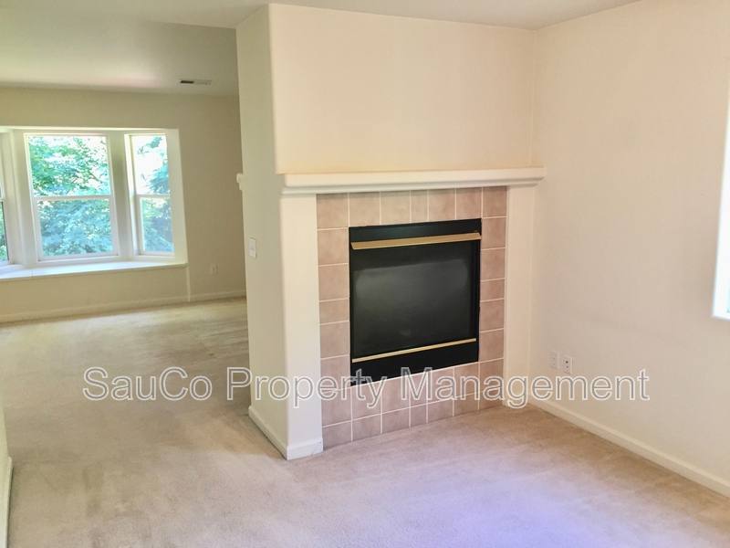 House for rent at 1861 SE 47th Ave, Hillsboro, OR 97123