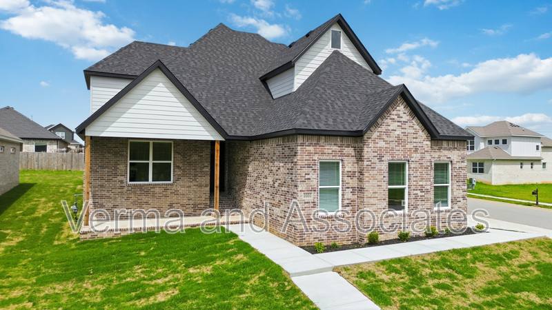House for rent at 1031 Whistler St, Centerton, AR 72719