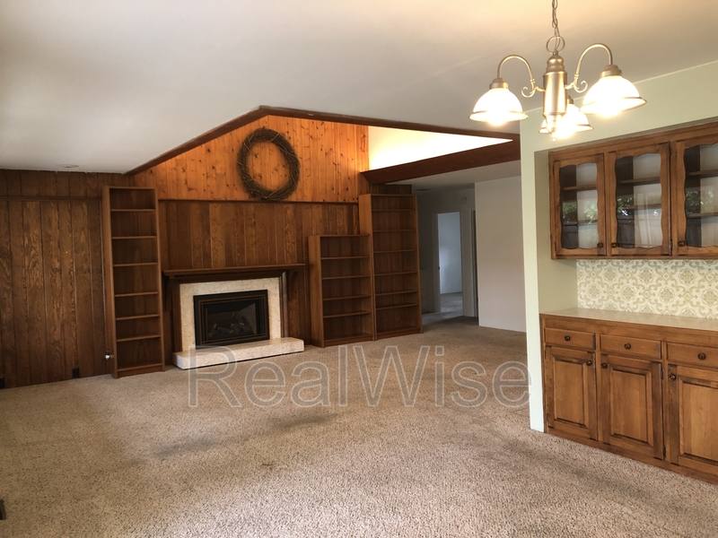 House for rent at 710 NW Midland Ave, Grants Pass, OR 97526