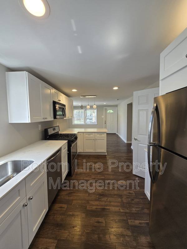 House for rent at 1017 Rodey Ave, Charlotte, NC 28206