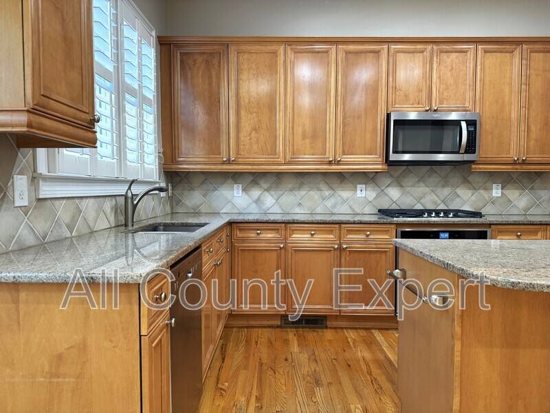 Townhouse for rent at 3006 Riverstone Trail, Atlanta, GA 30339