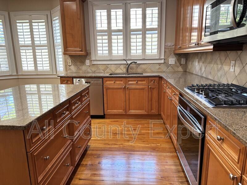 Townhouse for rent at 3006 Riverstone Trail, Atlanta, GA 30339