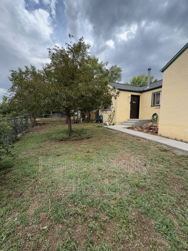 House for rent at 1230 N Chestnut St, Colorado Springs, CO 80905