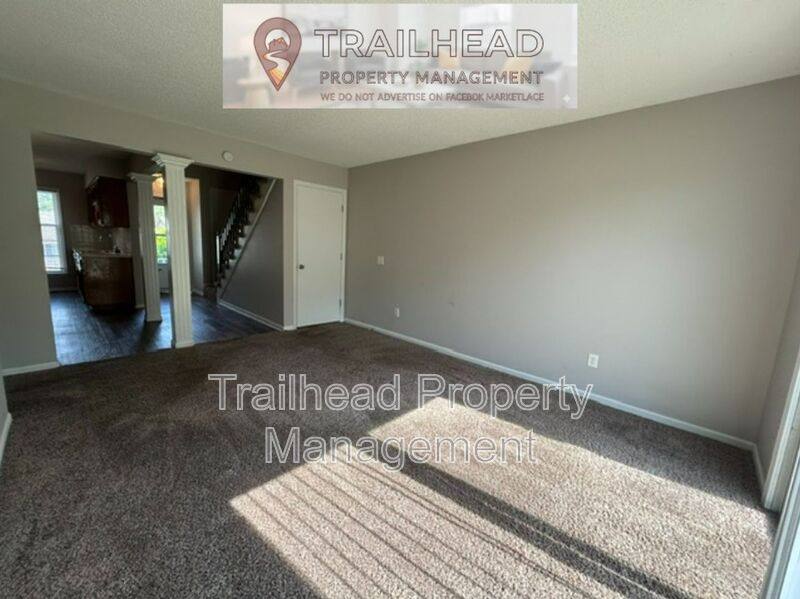 Townhouse for rent at 1323 Laurel St, Kearney, MO 64060