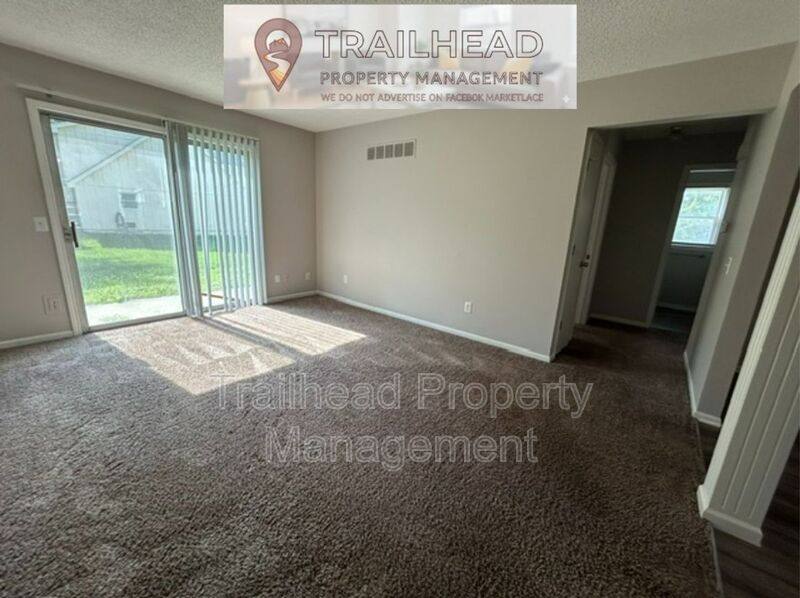 Townhouse for rent at 1323 Laurel St, Kearney, MO 64060