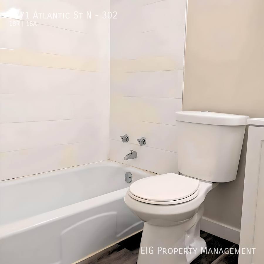 Apartment for rent at 2271 Atlantic St N, Saint Paul, MN 55109