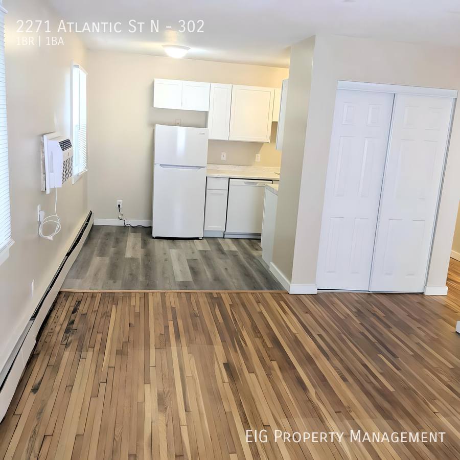 Apartment for rent at 2271 Atlantic St N, Saint Paul, MN 55109