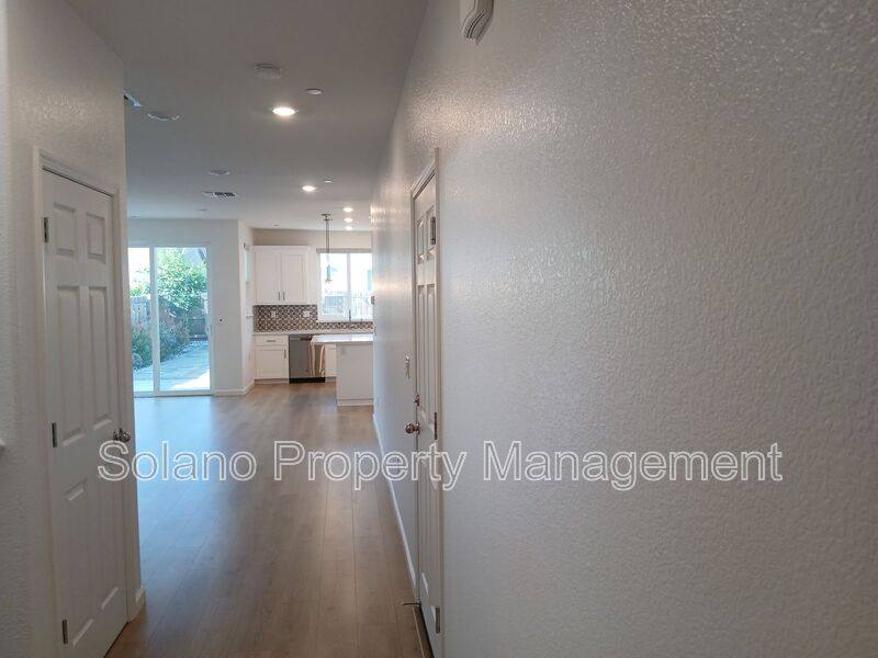Apartment for rent at 938 Fruit Stand Circle, Vacaville, CA 95688