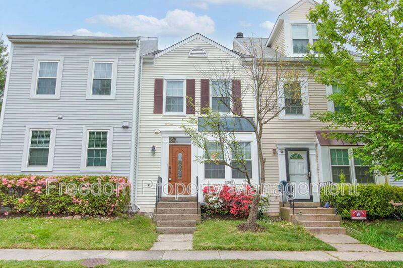 Townhouse for rent at 13939 Preacher Chapman Place, Centreville, VA 20121