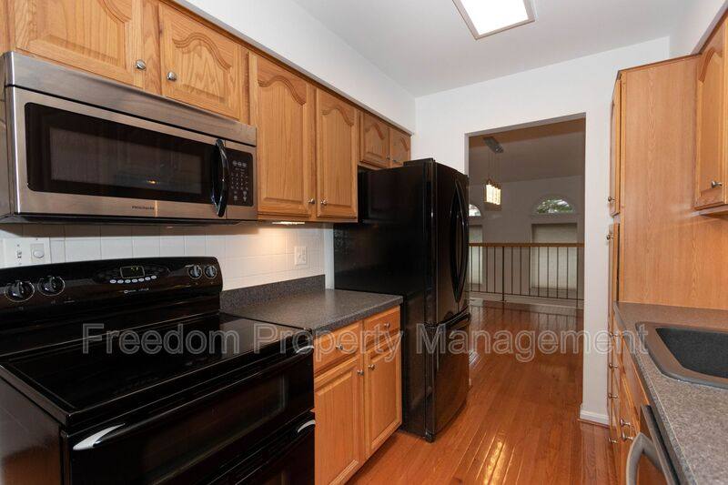 Townhouse for rent at 13939 Preacher Chapman Place, Centreville, VA 20121