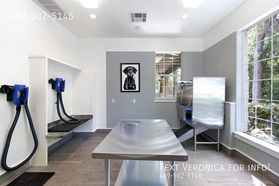 Apartment for rent at 5604 SW Parkway, Austin, TX 78735