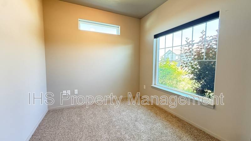 House for rent at 5814 Sidon Lane, Pasco, WA 99301