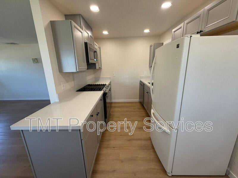House for rent at 6519 Prentiss Dr, Sacramento, CA 95823