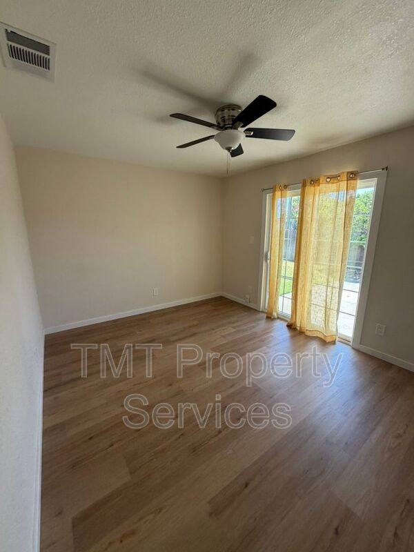 House for rent at 6519 Prentiss Dr, Sacramento, CA 95823