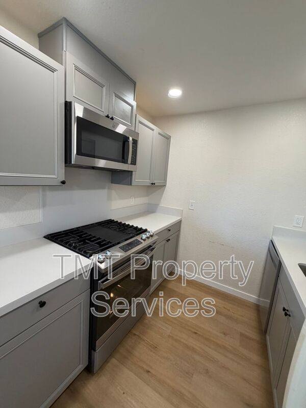 House for rent at 6519 Prentiss Dr, Sacramento, CA 95823