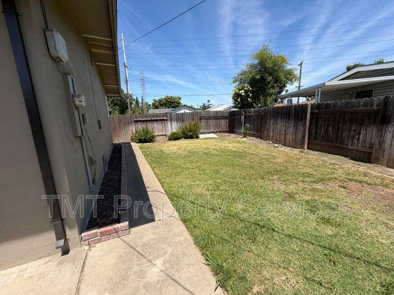 House for rent at 6519 Prentiss Dr, Sacramento, CA 95823
