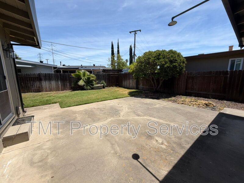 House for rent at 6519 Prentiss Dr, Sacramento, CA 95823