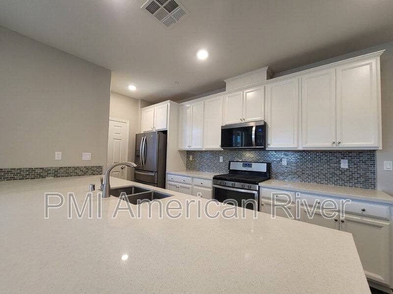 House for rent at 3238 Chelmer Way, Rancho Cordova, CA 95670
