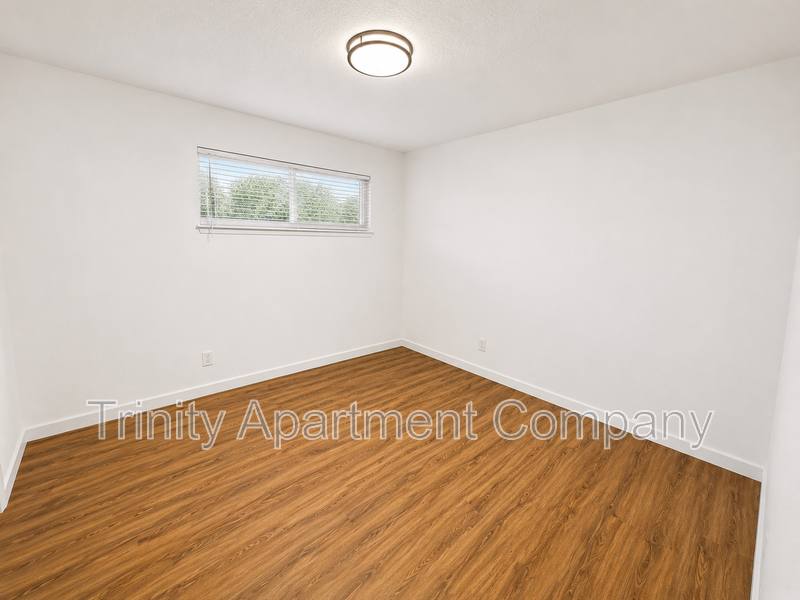 Apartment for rent at 636 640 644 Grove St Se-Unit- C Se-Union, Albuquerque, NM 87108