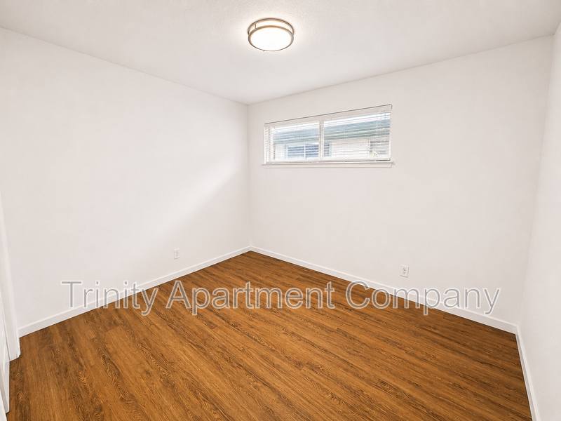 Apartment for rent at 636 640 644 Grove St Se-Unit- C Se-Union, Albuquerque, NM 87108