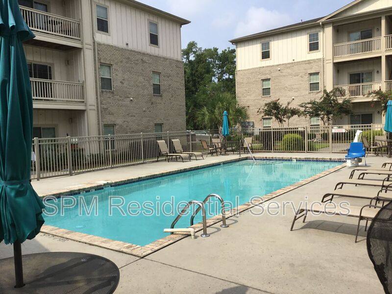 Condo for rent at 115 Covil Ave #204, Wilmington, NC 28403