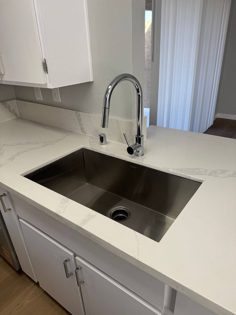 Apartment for rent at 16861 Green Lane, Huntington Beach, CA 92649