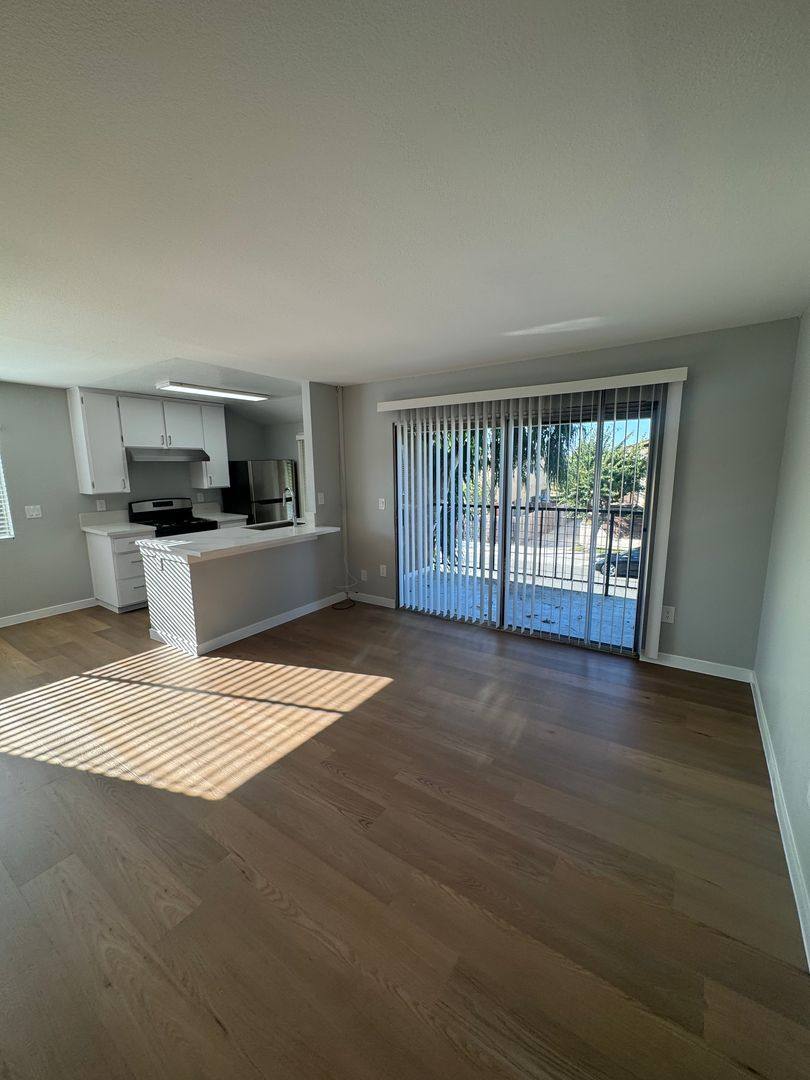 Apartment for rent at 16861 Green Lane, Huntington Beach, CA 92649