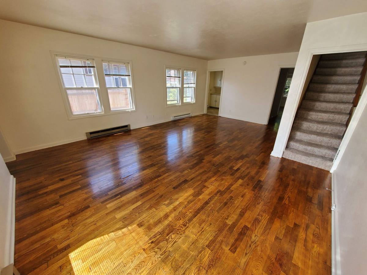 Apartment for rent at 465 & 473 E, Eugene, OR 97401