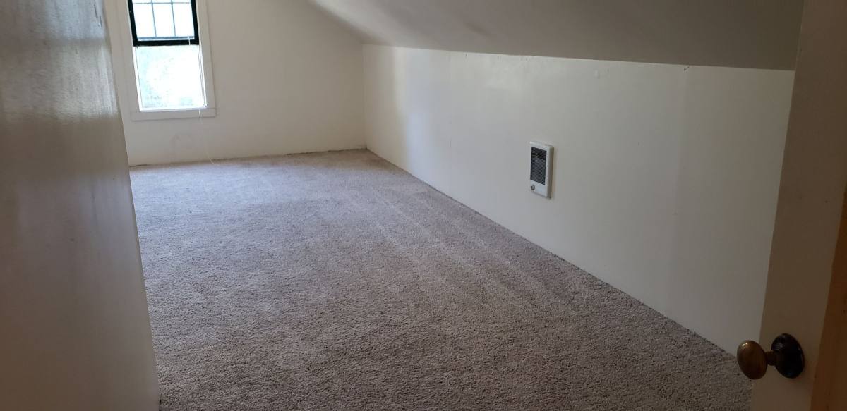 Apartment for rent at 465 & 473 E, Eugene, OR 97401