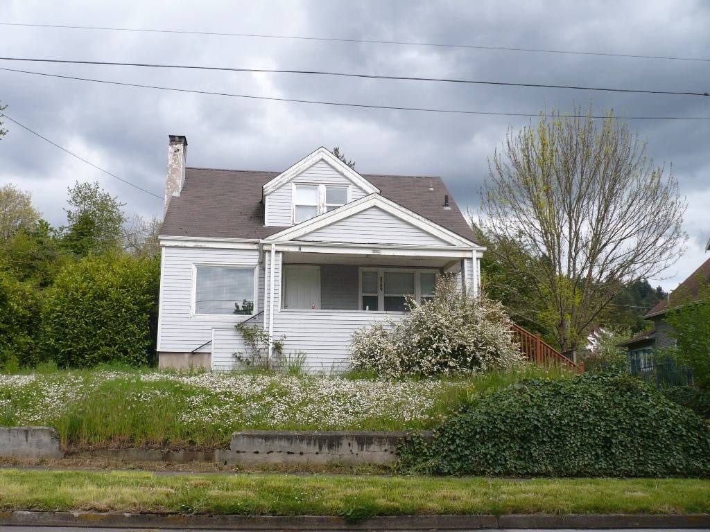 House for rent at 2209 Agate St, Eugene, OR 97403