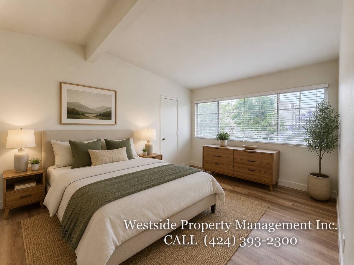 Townhouse for rent at 3630 Midvale Ave, Los Angeles, CA 90034