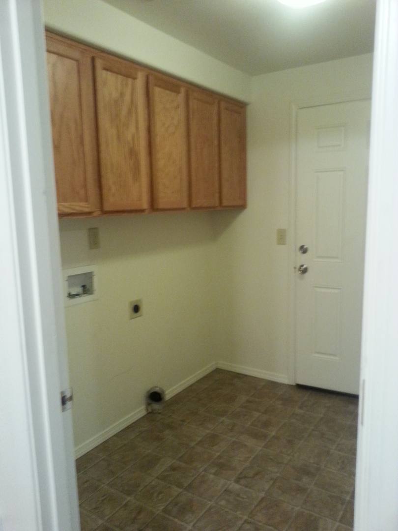 Apartment for rent at 1352, 1354, 1356 Bramblewood Lane, Eugene, OR 97404