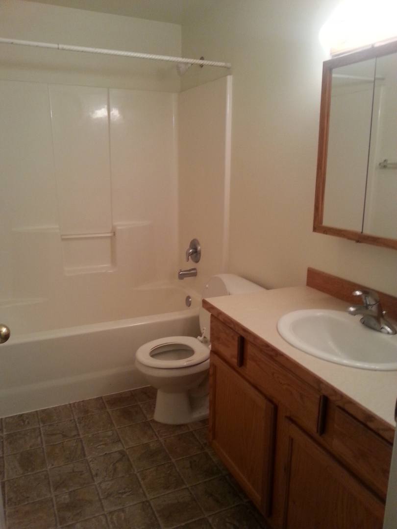 Apartment for rent at 1352, 1354, 1356 Bramblewood Lane, Eugene, OR 97404