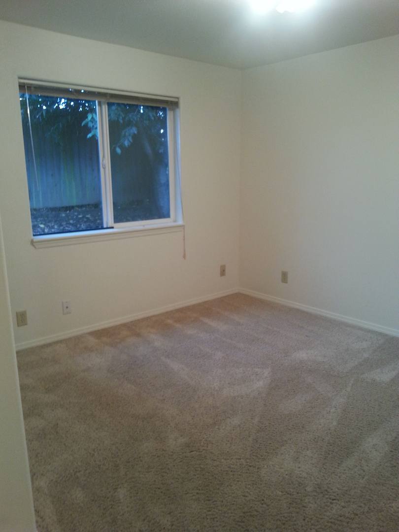 Apartment for rent at 1352, 1354, 1356 Bramblewood Lane, Eugene, OR 97404