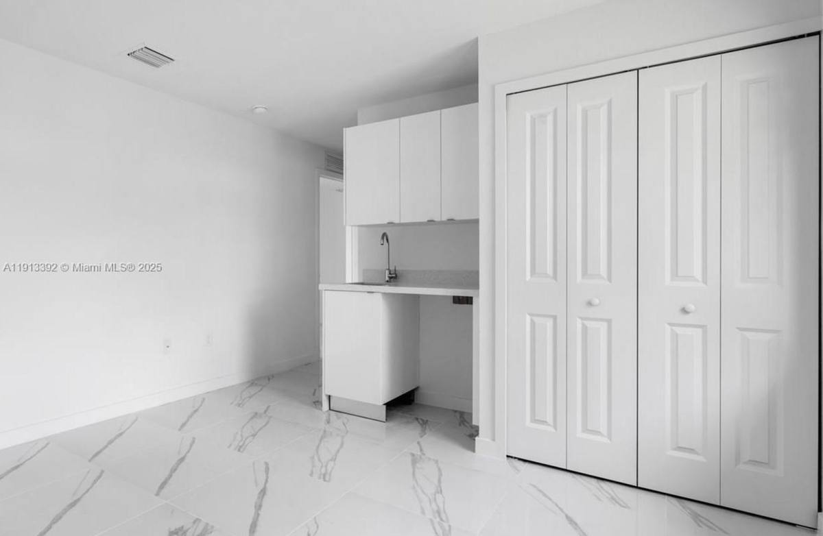 House for rent at 152 NW 18th St, Homestead, FL 33030