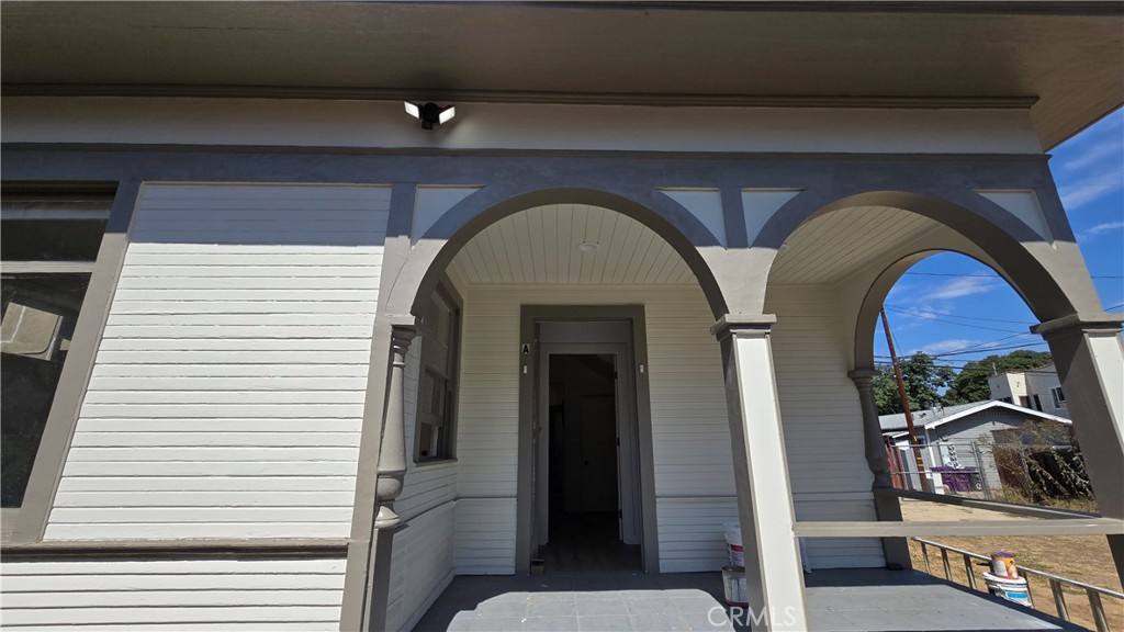Apartment for rent at 975 N Pk Circle #975B, Long Beach, CA 90813