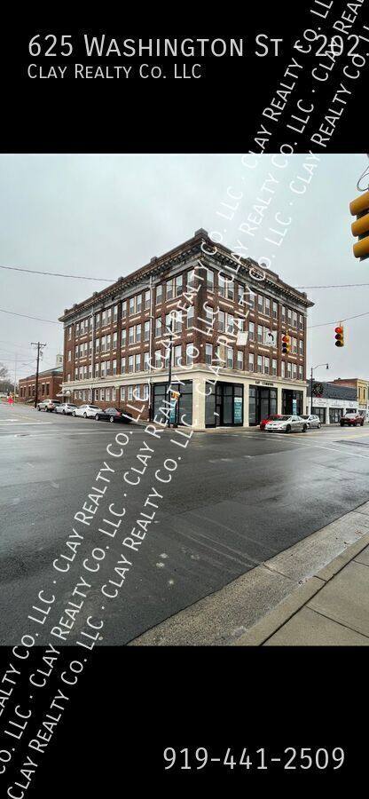 Apartment for rent at 625 Washington St, Eden, NC 27288