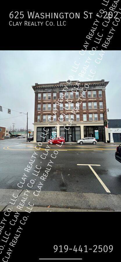 Apartment for rent at 625 Washington St, Eden, NC 27288
