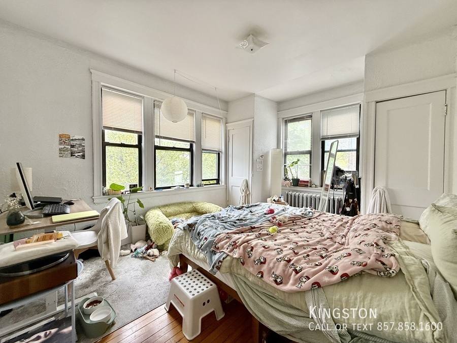 Apartment for rent at 124 Babcock St, Brookline, MA 02446
