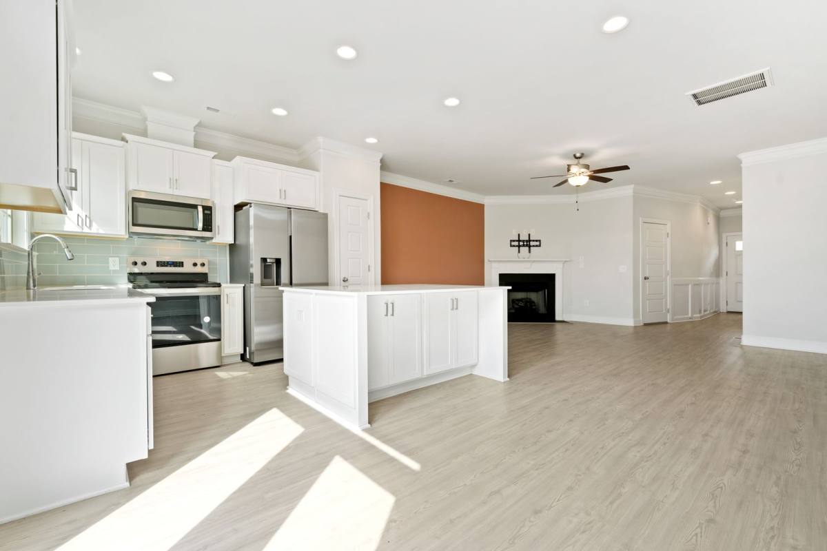 Townhouse for rent at 1033 Bonanza Lane, Mebane, NC 27302