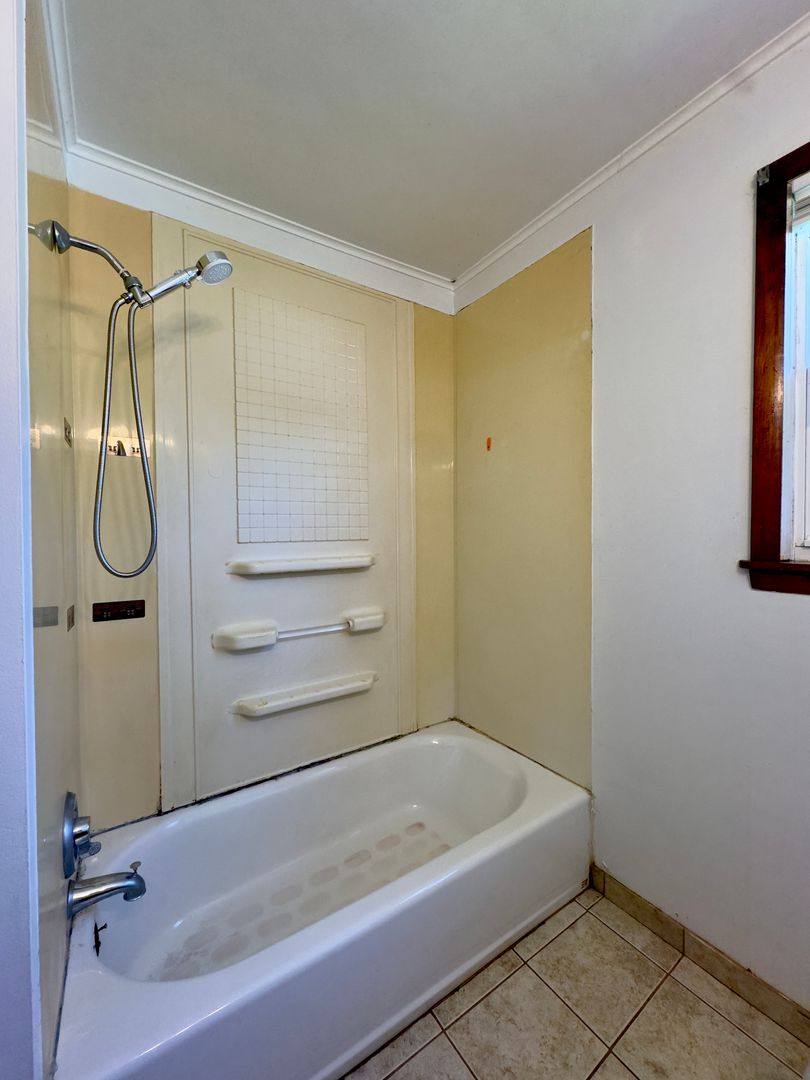 House for rent at 7906 Hillendale Rd, Parkville, MD 21234