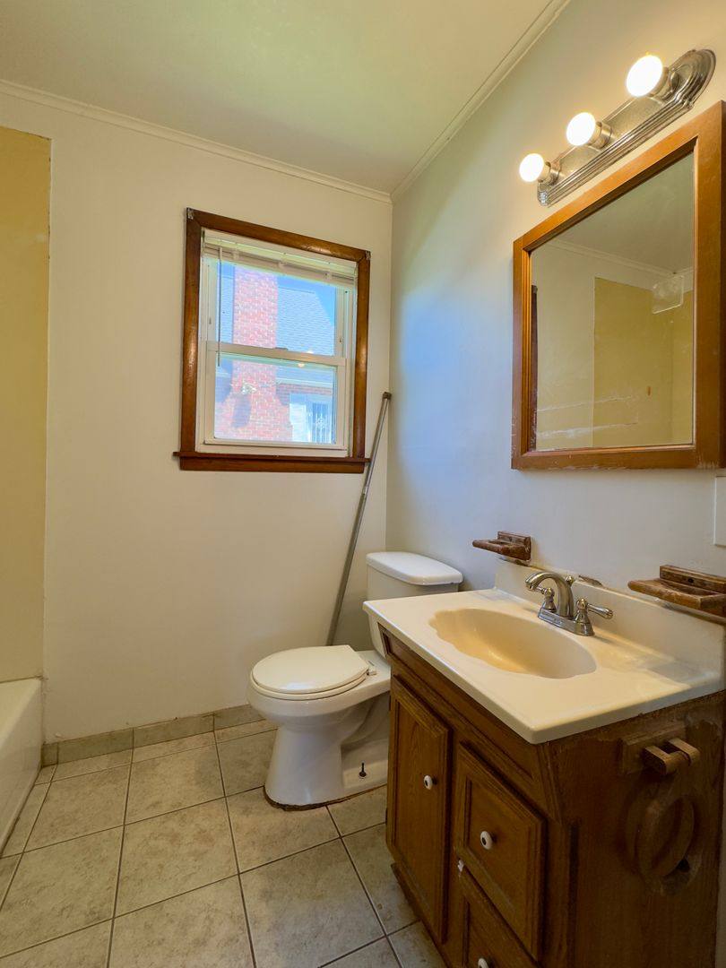 House for rent at 7906 Hillendale Rd, Parkville, MD 21234