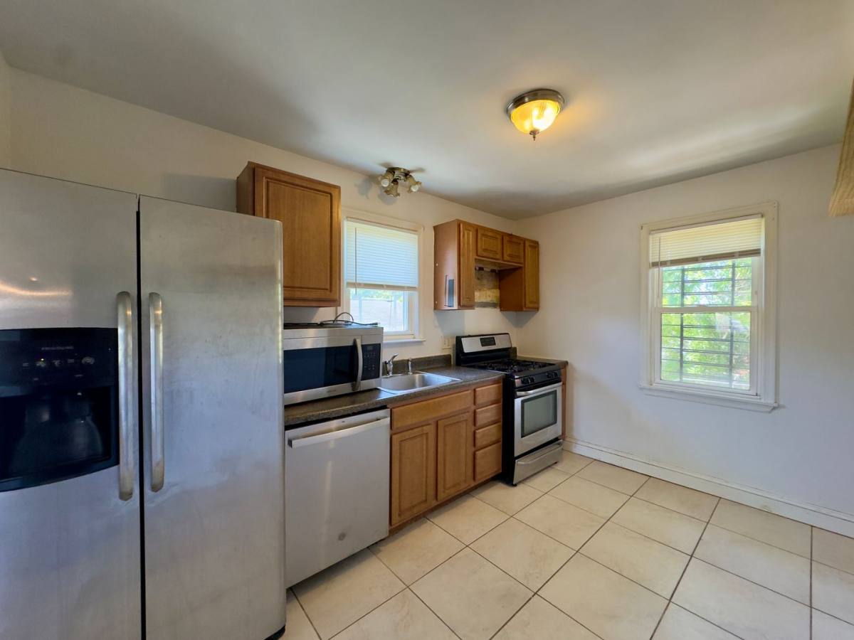 House for rent at 7906 Hillendale Rd, Parkville, MD 21234