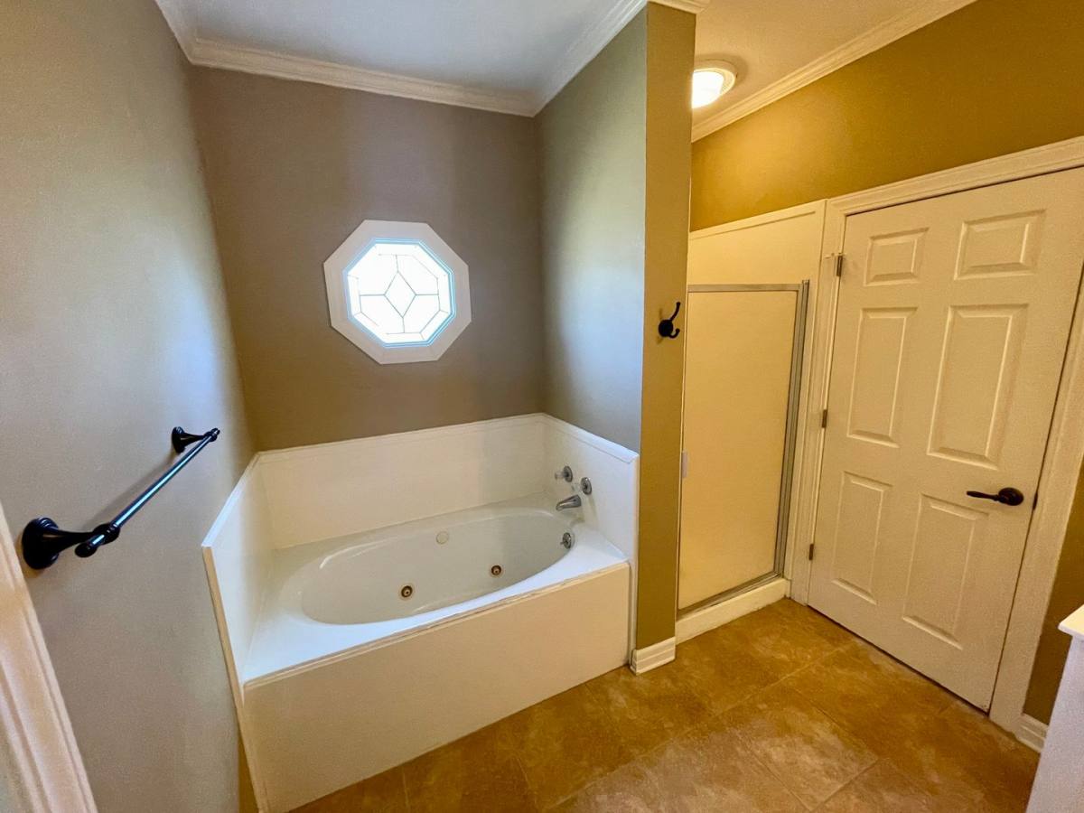 House for rent at 1013 N Azalea Dr, Madison, MS 39110